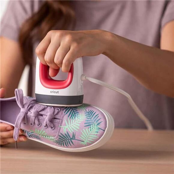 Mini Heat Press for Pressing Small Objects like Shoes, Stuffed Animals - Picture 5 of 7